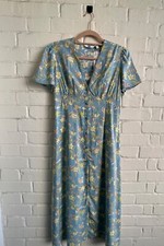 UNIQLO Women’s Printed Short Sleeve V Neck Floral Fit & Flare Midi Dress Blue S