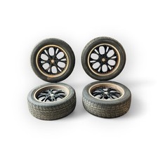 Felgensatz 1999-2006 GMC Yukon Tahoe Suburban 22X9,5 6X139.7 Felgen + Reifen