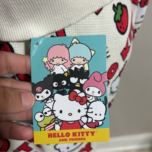 Hello Kitty Short Set - Picture 4 of 7