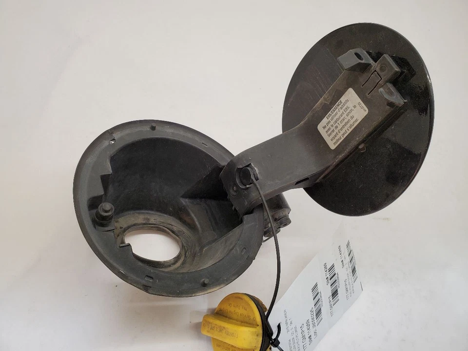 2015 CHEVROLET IMPALA Fuel Filler Door BLACK Foto 3 de 4