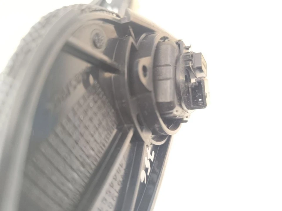 Peugeot 806 2.0HDI 80kW Diesel 2001 Front Dash Panel speaker 14619840  - Image 2 of 4