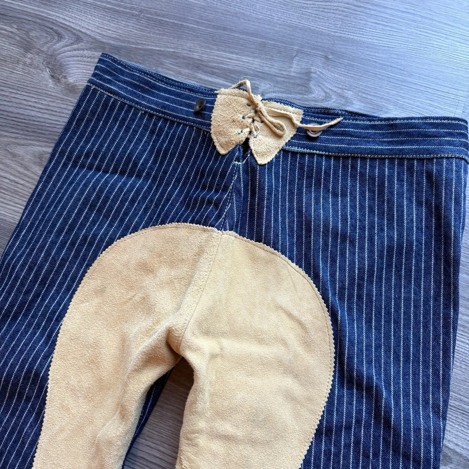 Pantalones de mezclilla de colección Saddle a rayas hechos a mano moneda mexicana botón encaje occidental espalda Foto 3 de 4