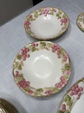 2 VTG METLOX POPPYTRAIL PINK  GRAPE 9 1/2" ROUND SERVING BOWL GRAPES VINES