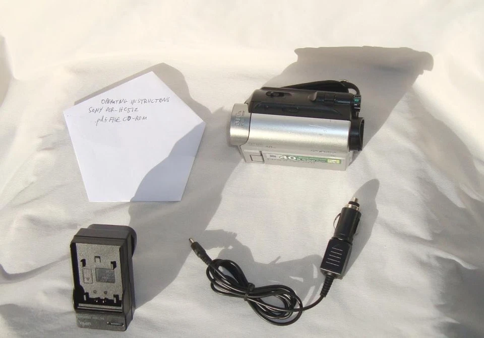 XSony DCR-HC51E Camcorder MiniDV. PAL. Digital Video. Nightshot. VGC. 99p start. - Image 2 of 4