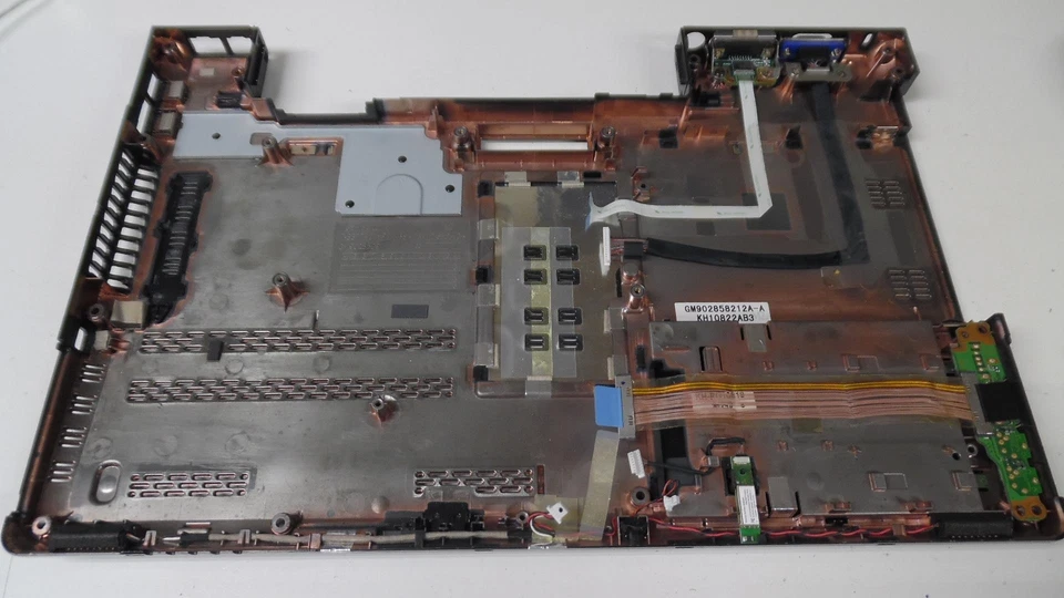Оригинальный производитель Toshiba Tecra A11 * нижний корпус базовое шасси - GM902858212A-A - Изображение 2 из 4