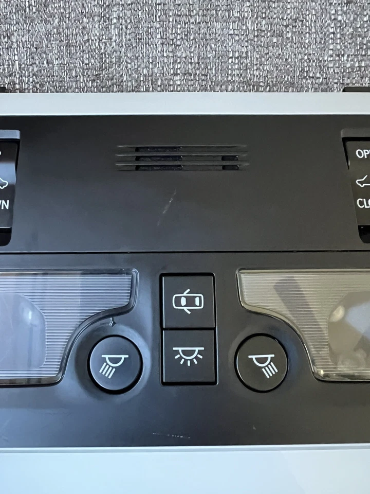 ⭐⭐ 15-20 雷克萨斯 GS200t GS350 GS450h 原始设备制造商地图灯 8120630190A0⭐⭐ — 第 3/4 张图片