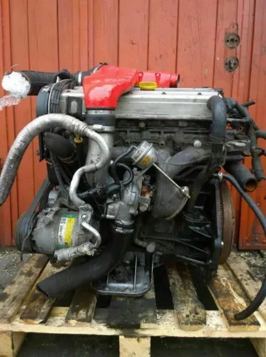 Motor Opel 2.0T Z20LET Astra Speedster Zafira ca. 75000Km Unkomplett - Bild 1 von 4