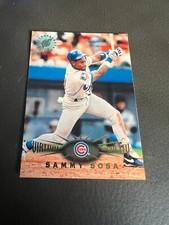 1995 Topps Stadium Club Virtual Reality Baseball Card #91 Sammy Sosa (Q2)
