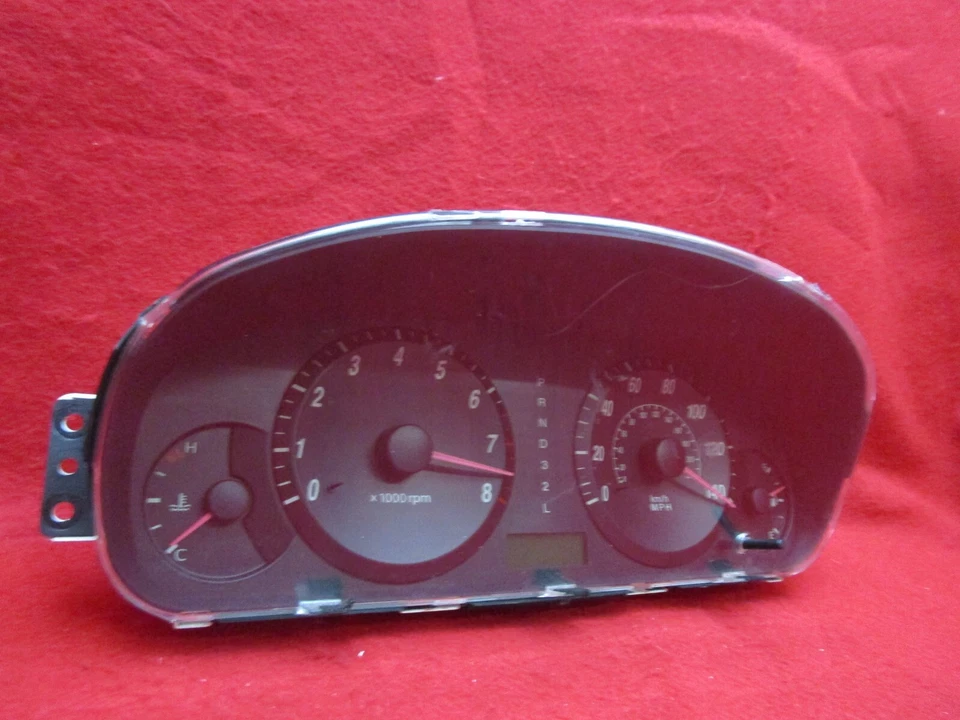 Cuadro de instrumentos velocímetro Hyundai Elantra 2005 PN 94004-2D030 Foto 3 de 4