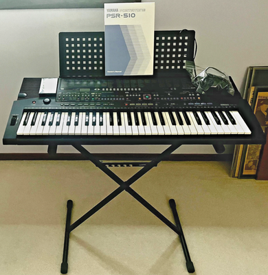 Yamaha Portatone PSR-510 Digital Keyboard - Complete Set w/ Stand