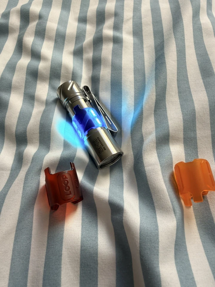 Loop Gear SK03 Stainless Steel 1000 Lumen EDC Flashlight Rechargeable - Image 3 of 4