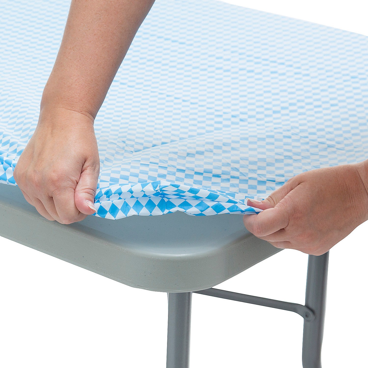 Fun Express Argyle Fitted Rectangle Disposable Plastic Tablecloth Blue & White,