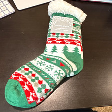 Women s Non-Slip Sherpa Socks One Size Fair Isle Christmas Green Red White