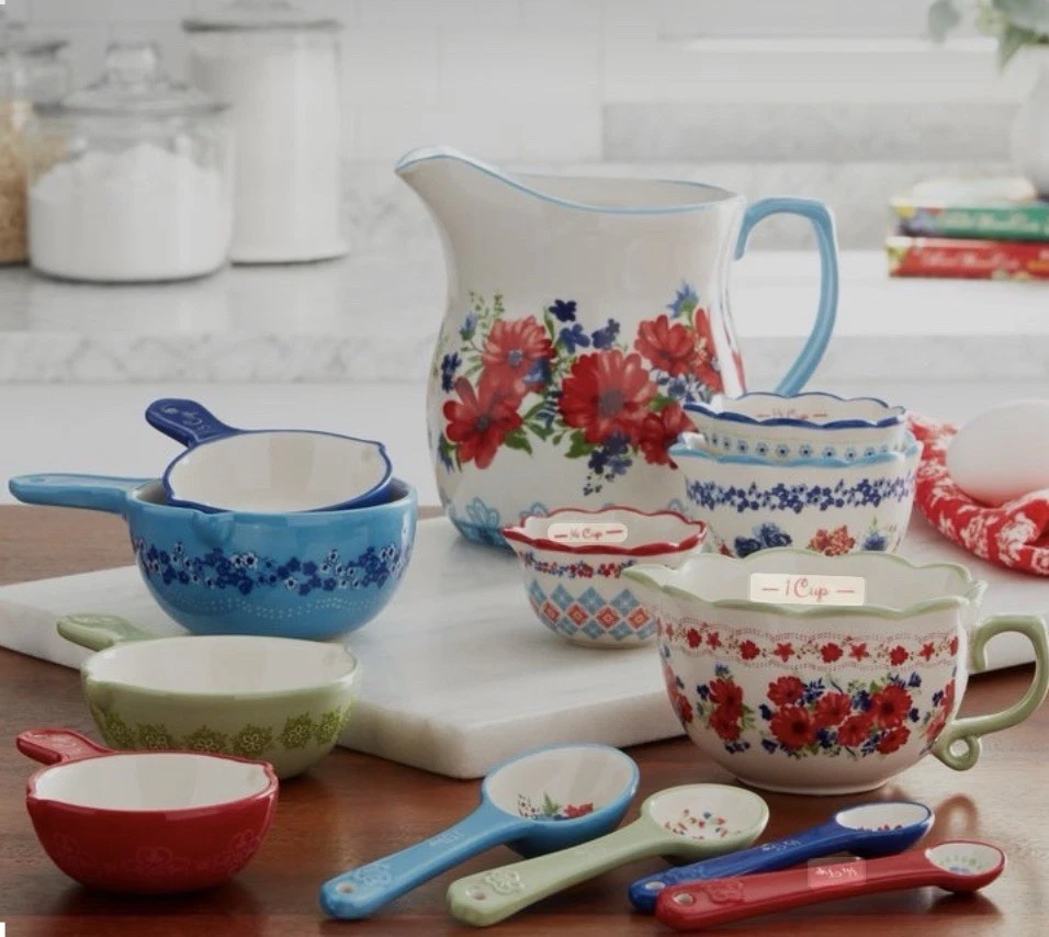 Pioneer Woman Classic Charm 13 Pc Measuring Set NEW