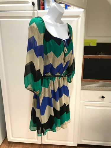 Women's Heart Soul Shirt size Medium and Sequin Hearts Dress size Medium - Picture 8 of 10
