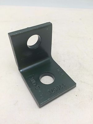 COOPER B-LINE B521 90° GRN ANGLE BRACKET
