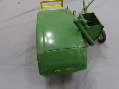 Carter 1950's 12-A Combine 1/16th Scale Toy to Be Restored or for Parts ertl - Picture 4 of 4