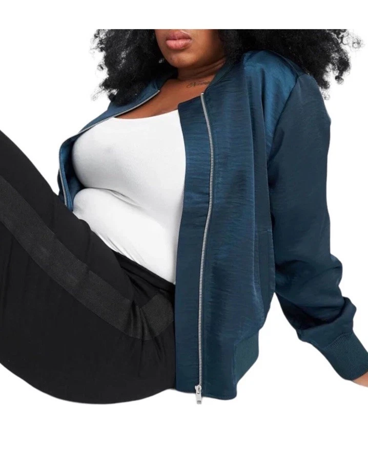 通用标准缎面轰炸机夹克,尺寸 18,二手  — 第 2/4 张图片