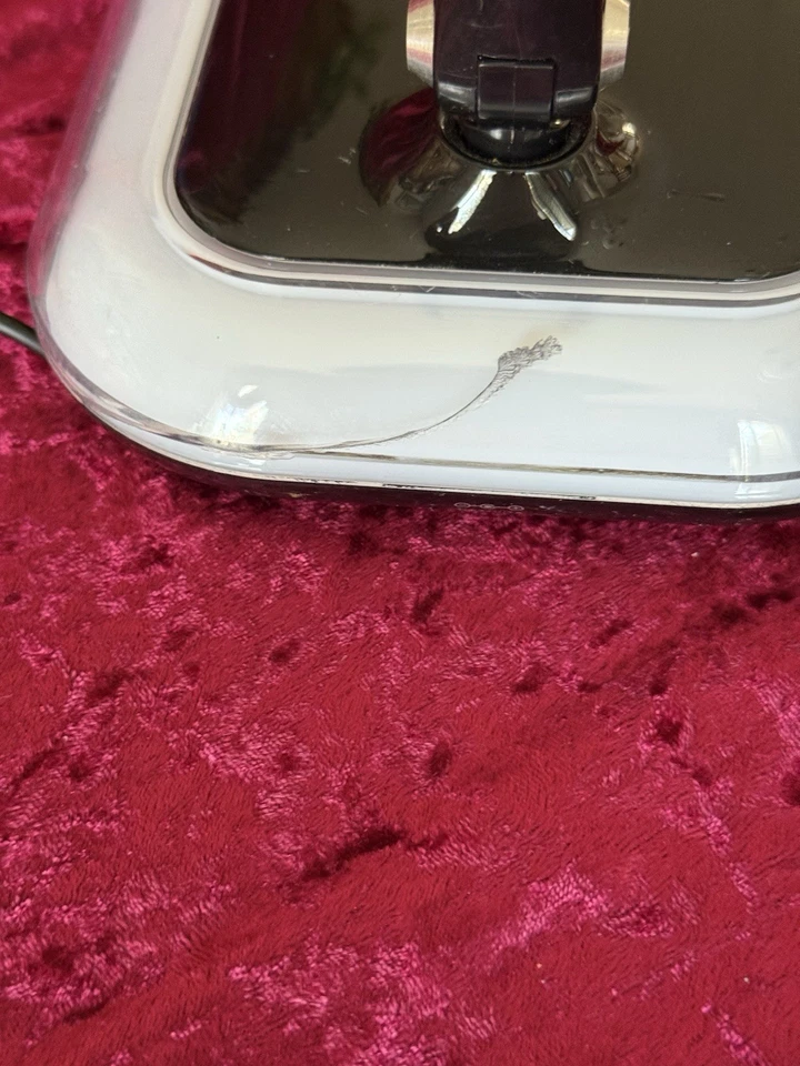 OttLite U10FS Led Desk Lamp With Color Changing Base, A MinorCrack On Backside. - Image 3 of 4