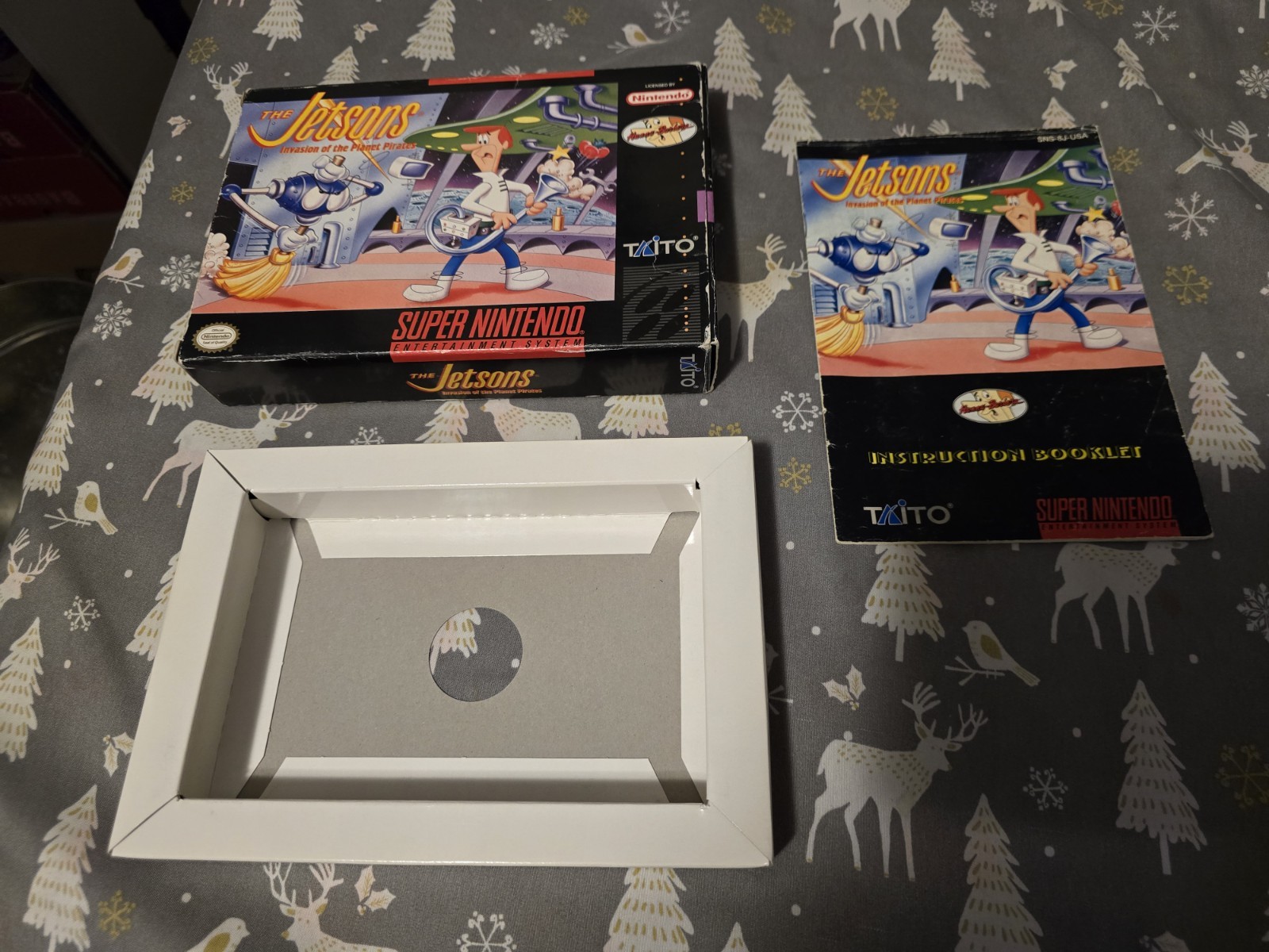 Jetsons Invasion of the Planet Pirates (Super Nintendo SNES) Box & Manual Only! 