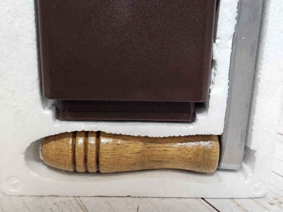 Molino de grano manual vintage Back To Basics fino a grueso nuevo caja abierta Foto 4 de 4