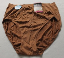 Bali Women's High Rise Comfort Revolution Seamless Briefs NN7 Brown 10/11 NWT