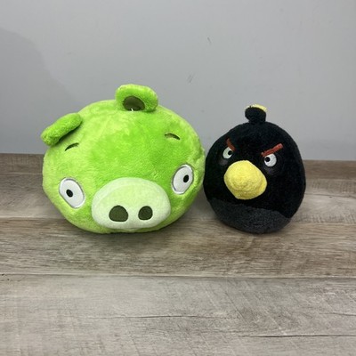 Angry Birds Green Pig Plush & Black Bomb Bird Stuffed Animal 2011 Commonwealth