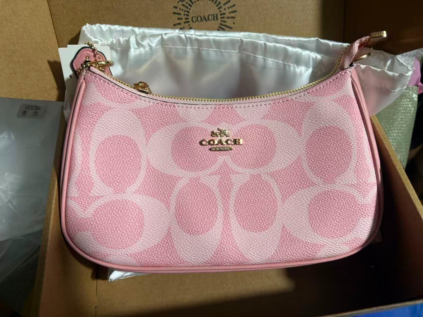 NWOT COACH Teri Shoulder Bag In Signature Canvas Powder Pink CAL51