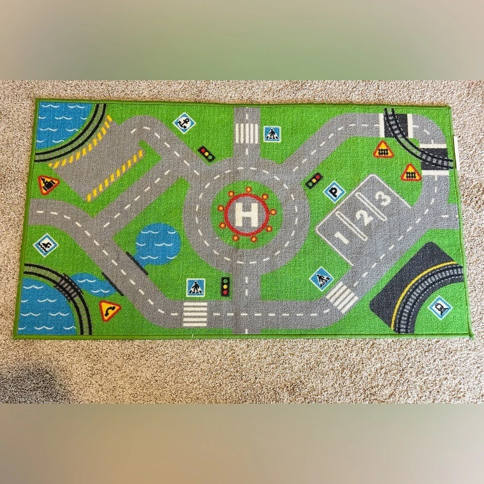 Tapete infantil IKEA STORABO Lillabo tapete infantil mapa de ruas de carro tapete verde - Imagem 2 de 3