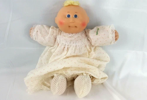 1982 Cabbage Patch Kids Baby Doll. 1st edition Black Signature 15"