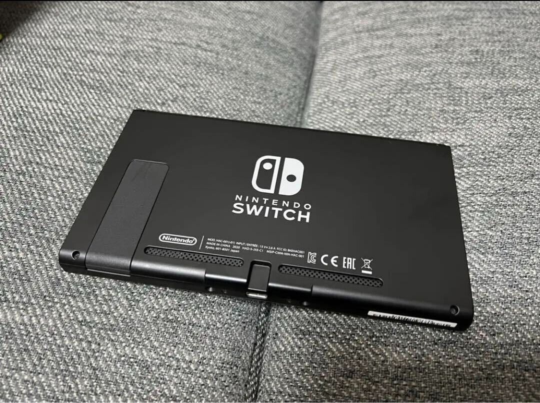Nintendo Switch HAC-001(-01) Gray Joy-Con Console Used Nintendo Switch HAC-001(-01) Gray Joy-Con Console Used
