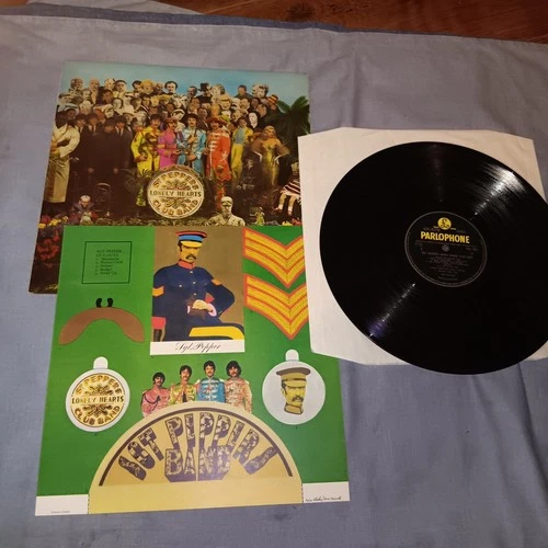 The Beatles–Sgt. Pepper's Lonely Hearts Club Band-1967-UK FIRST PRESS-STERE-EX++