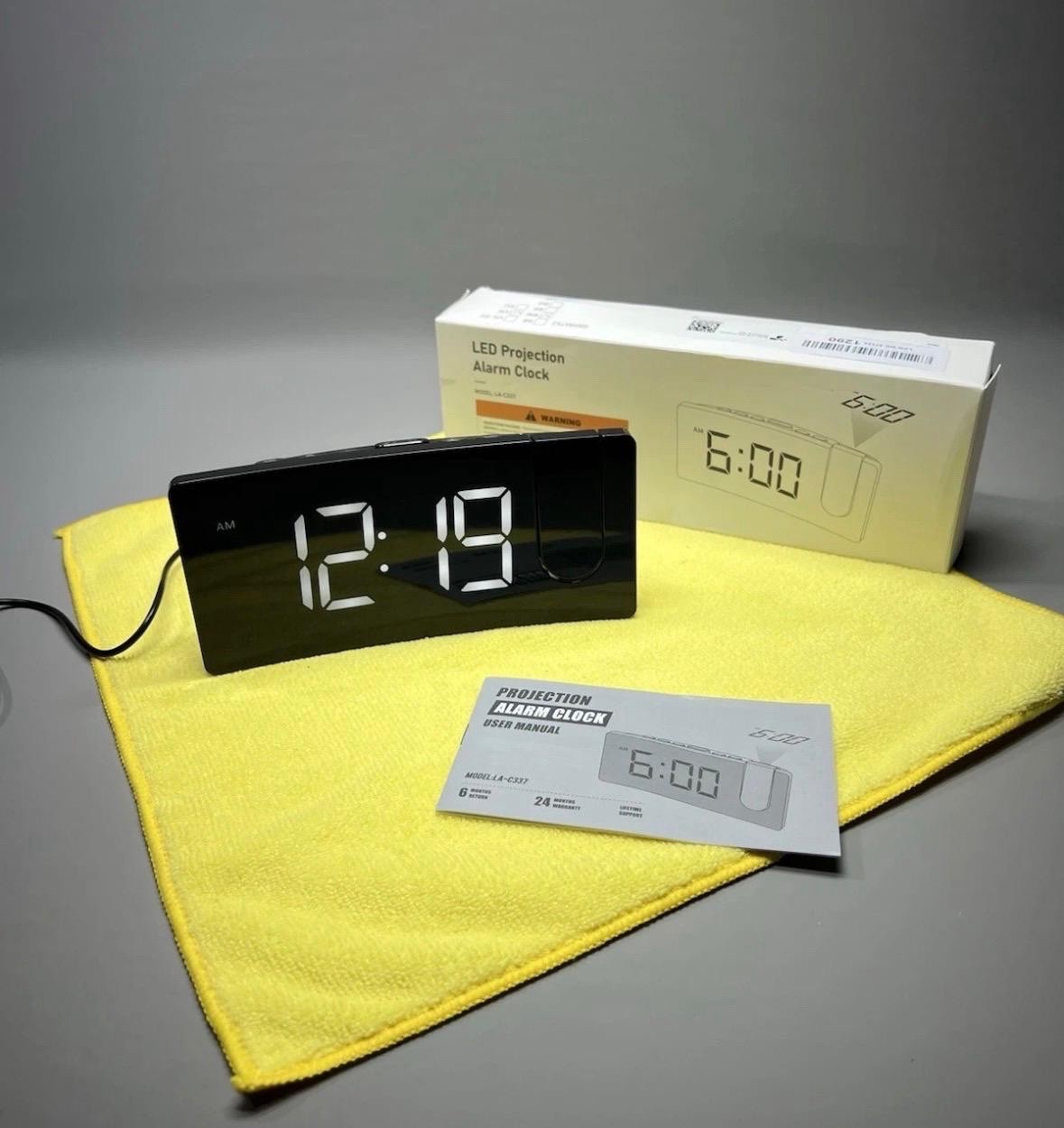 Digital Alarm Clock Large Display USB Charging Port Loud With Wall Projector