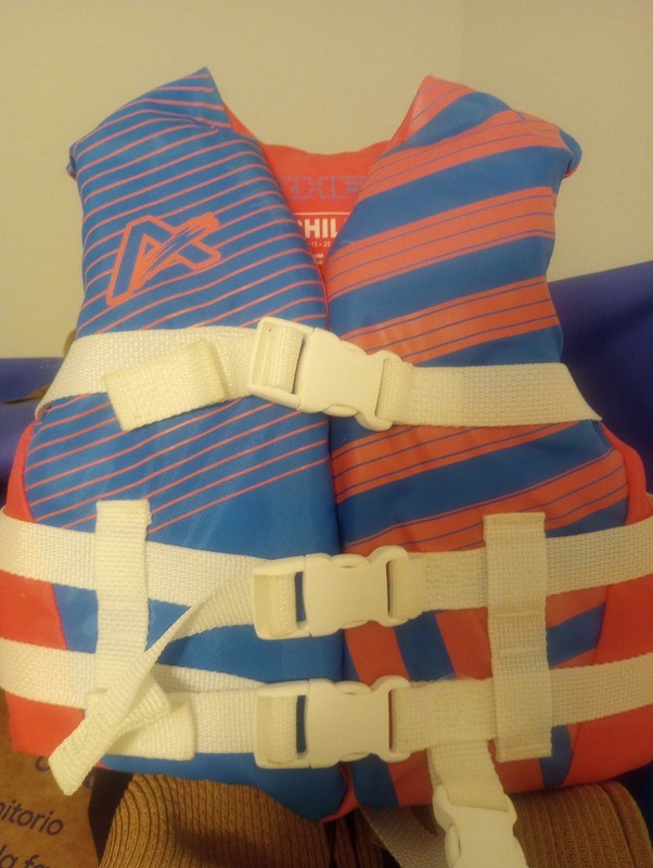 Airhead Type III Youth Life Jacket Coast Guard Approved 33-55 Lbs Unisex