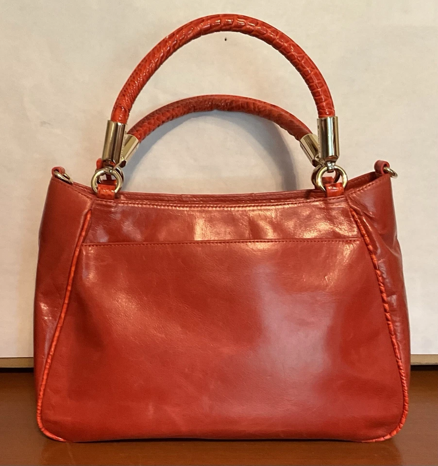 Cartera Brahmin Rubí - Amaryllis Longship Roja con Cartera Ady a Juego Usada en Excelente Condición Difícil de Encontrar Foto 4 de 4