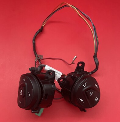 2012 - 2014 FORD FOCUS STEER WHEEL  AUDIO & TELEPHONE SWITCH ASSEMBLY OEM