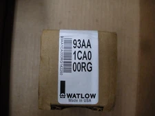 Watlow 93 series Temperature controller 93AA1CA000RG 1/16 din no shell or mount