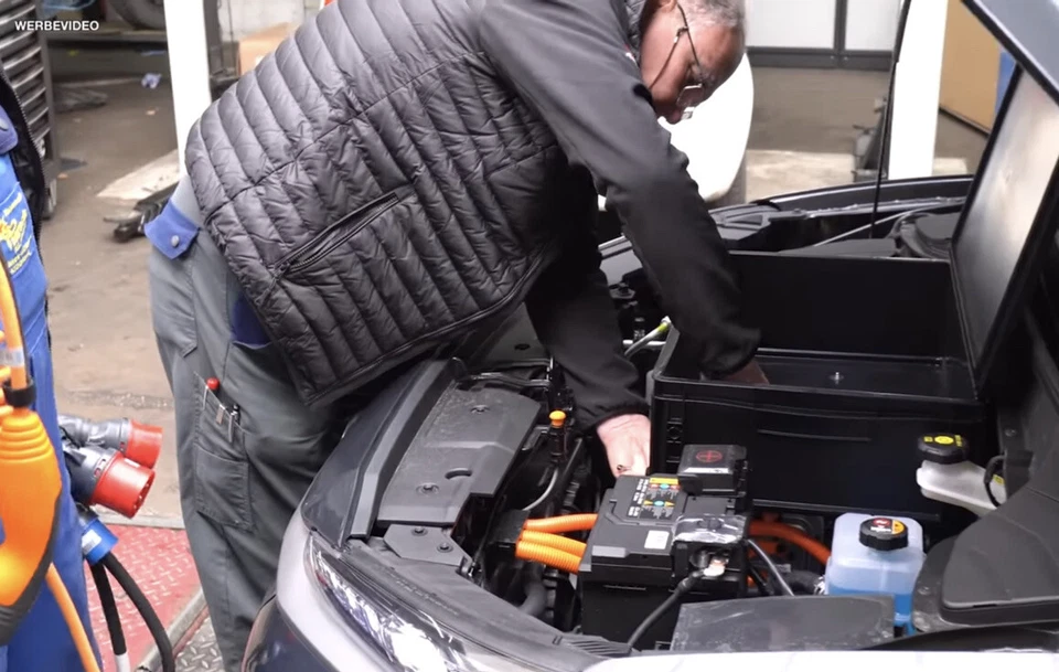 Kia Soul EV Frunk Transportbox Zubehör - Black Edition - Made in Germany - - Bild 4 von 4