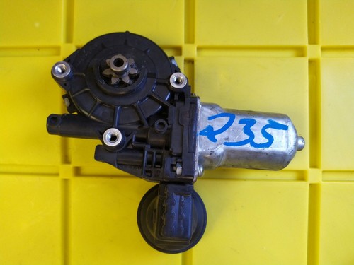 2009 TOYOTA YARIS Window Motor **MATCH PN** 85710-35180 - Picture 5 of 6