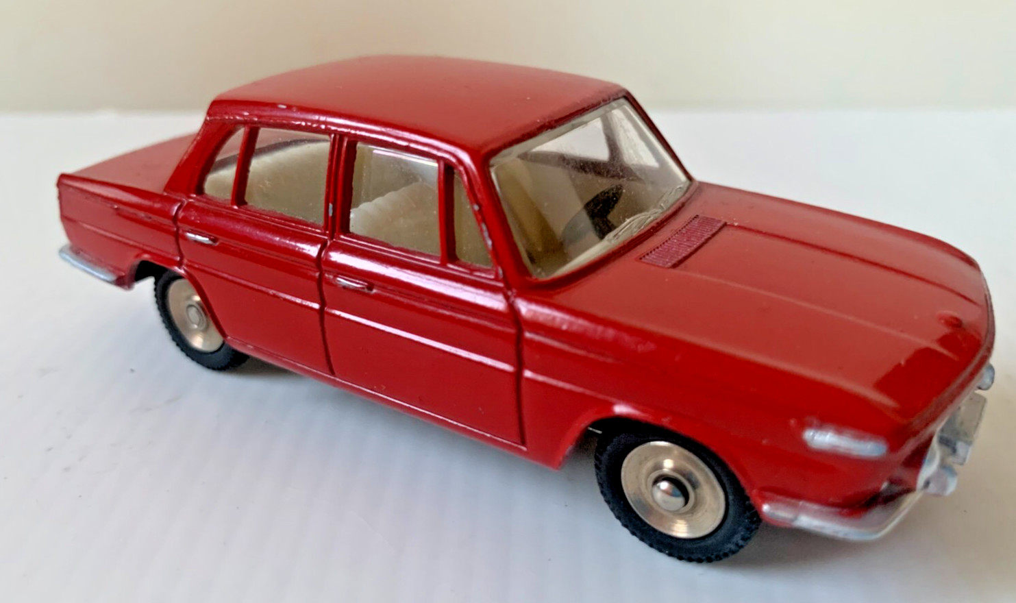 Dinky Toys France 534 BMW 1500 Berline - Vert Tilleul - 1/43 - Neuve