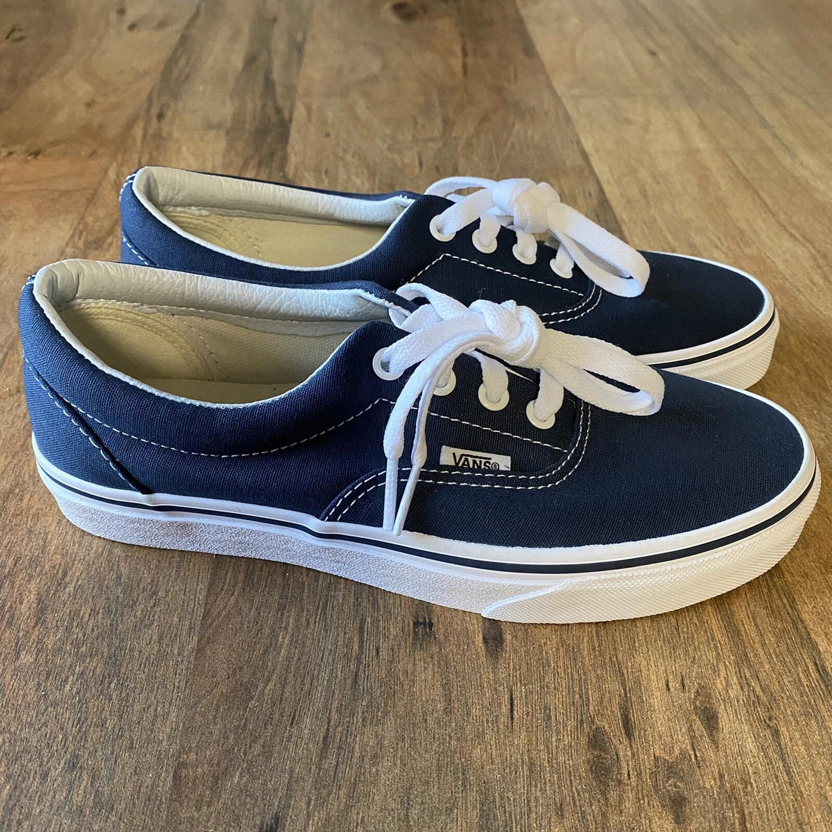vans era navy