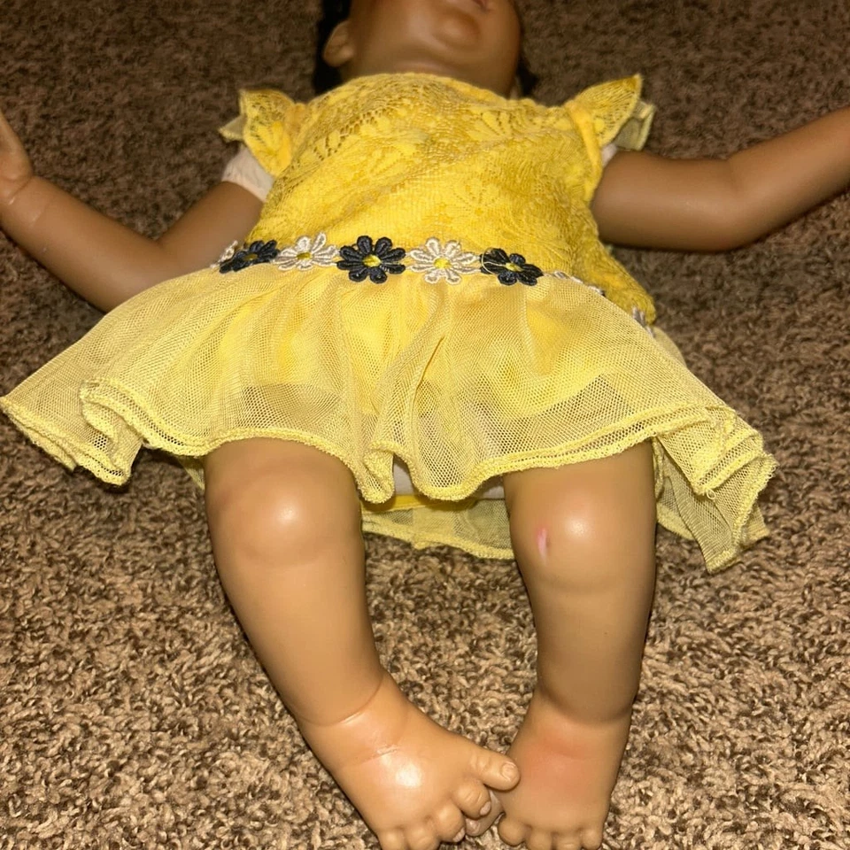 Ashton Drake/Waltraud Hanl 20 pulgadas Muñeca afroamericana Foto 3 de 4