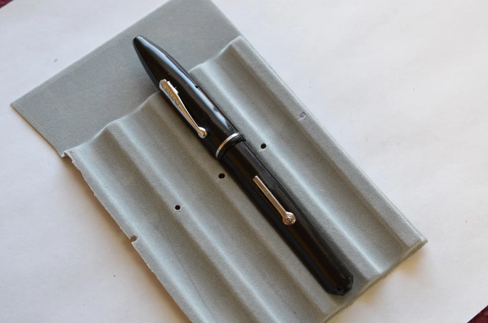 vintage fountain pen lever fill large Wallace black and chrome trim - Image 2 of 4