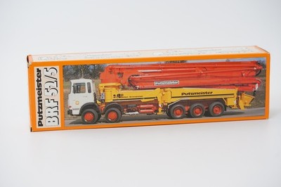 (PM18) CONRAD 3086 Mercedes BRF 52/5 Putzmeister  1:50
