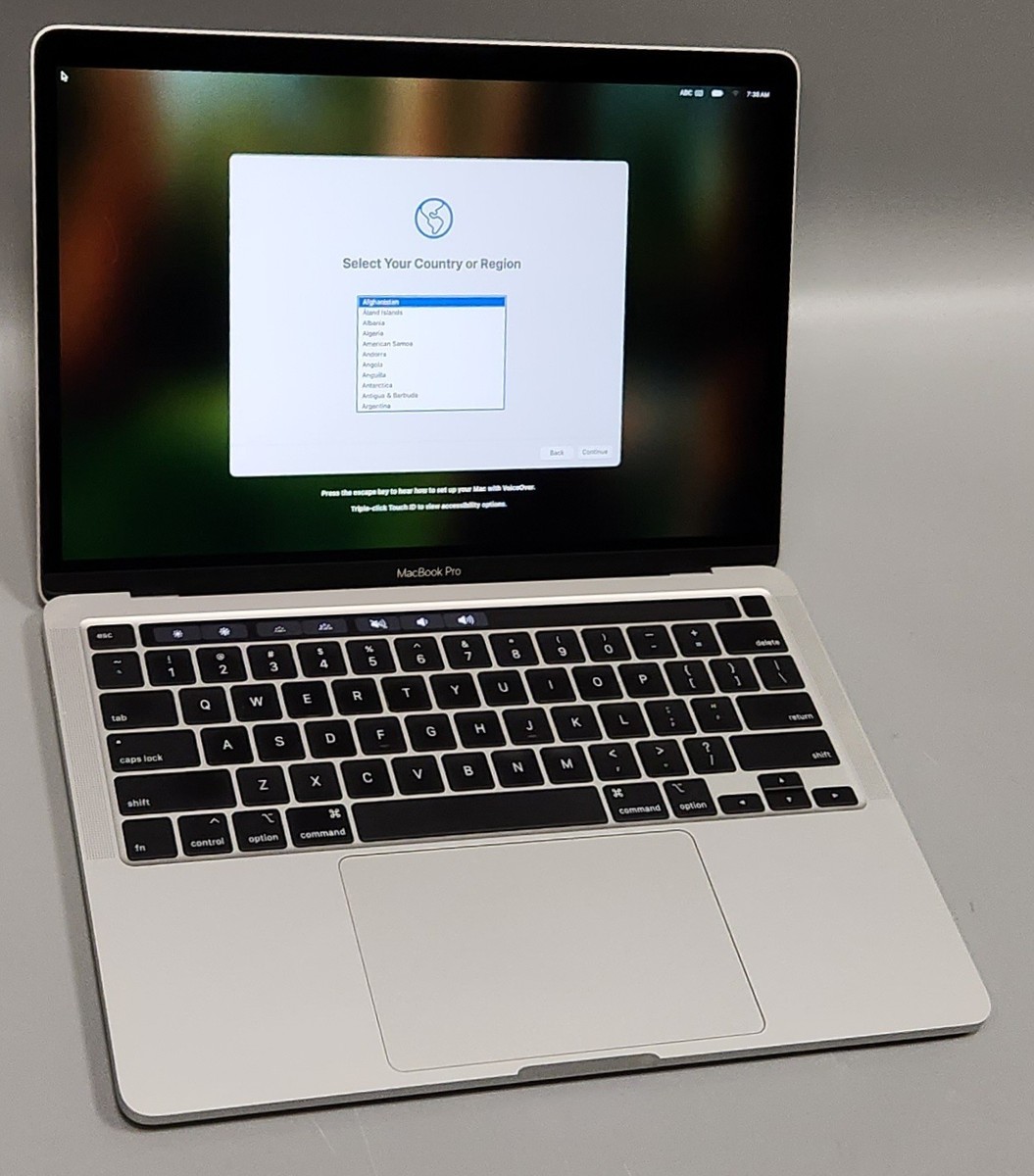 Apple MacBook Pro Four Thunderbolt 13