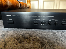 Yamaha DSR-70 Pro Digital Surround Decoder Dolby Surround Pro Logic Black