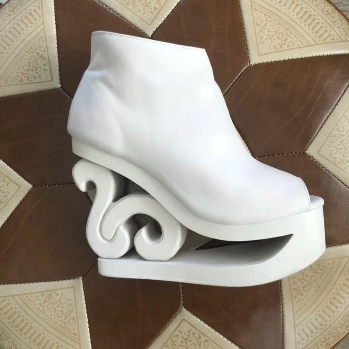 Jeffrey campbell store skate