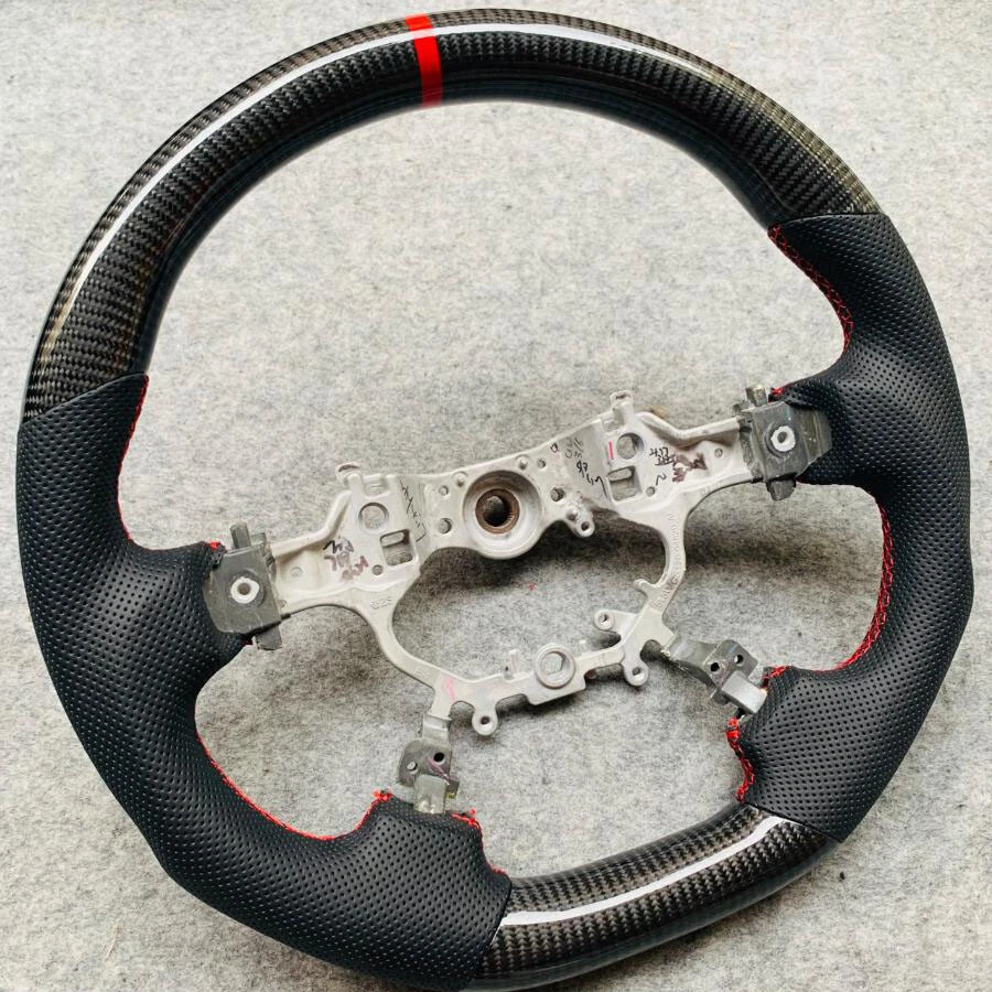 Anillo rojo del volante de fibra de carbono para Toyota Camry 2011-2014 con 4 radios Foto 2 de 4