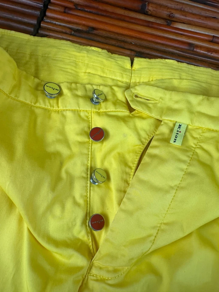 Pantalones de mezclilla Kiton para hombre amarillos lisos calce recto botones mosca mezcla de algodón talla 40 Foto 2 de 4