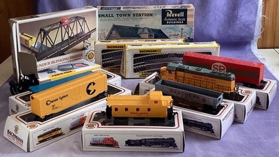Vintage Bachman Trains HO Scale Huge Train & Track Lot Union Pacific Beginners